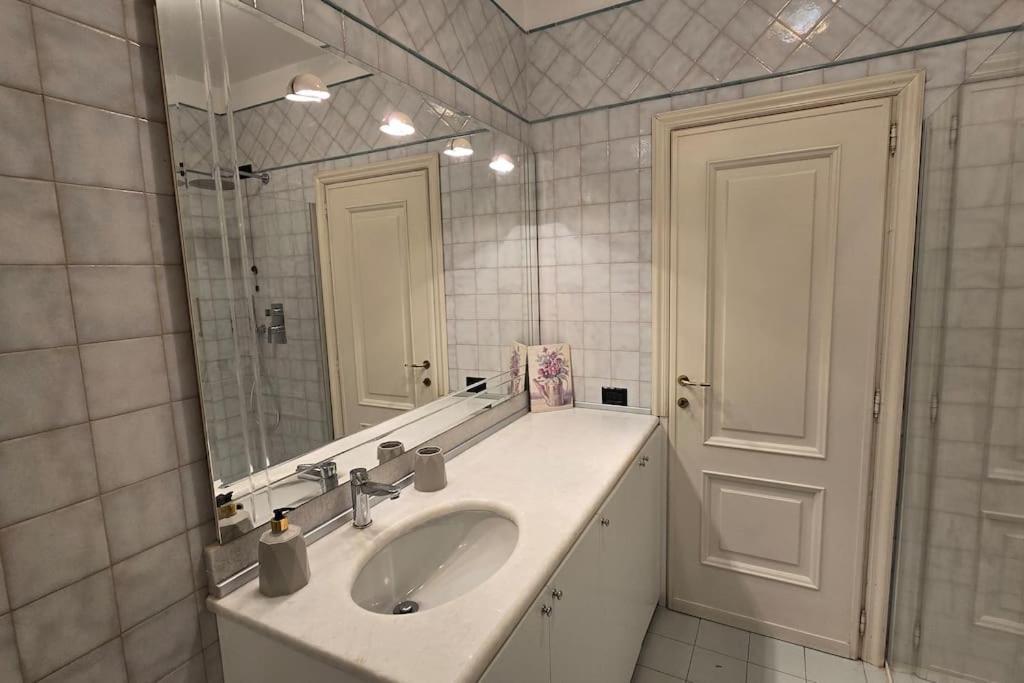 Tra Mare E Castello Apartment ลาสเปเซีย ภายนอก รูปภาพ