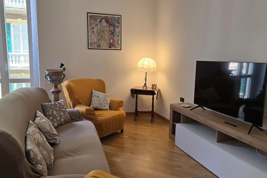 Tra Mare E Castello Apartment ลาสเปเซีย ภายนอก รูปภาพ