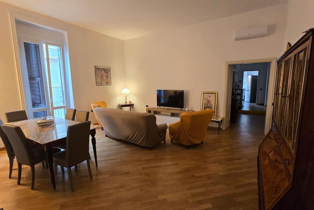 Tra Mare E Castello Apartment ลาสเปเซีย ภายนอก รูปภาพ
